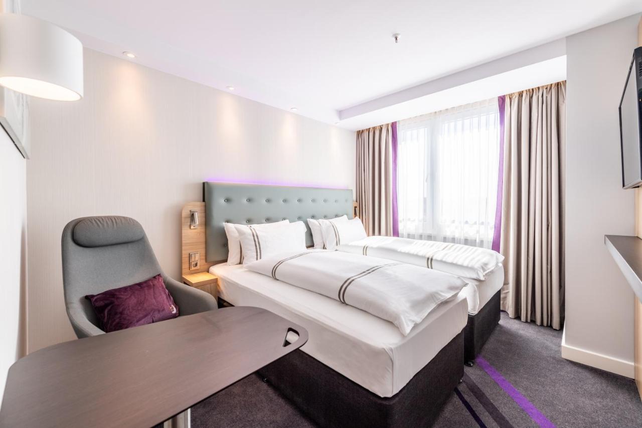 Premier Inn Koeln City Sued Exterior photo