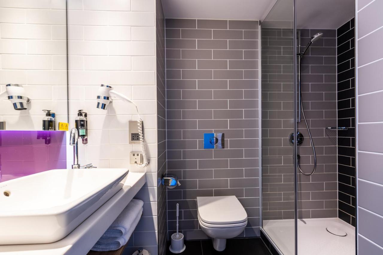Premier Inn Koeln City Sued Exterior photo